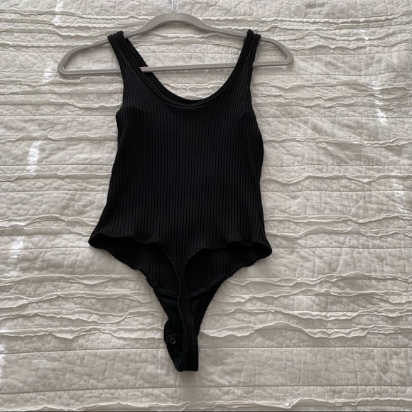 Ribbed bodysuit - Picture 3 of 4